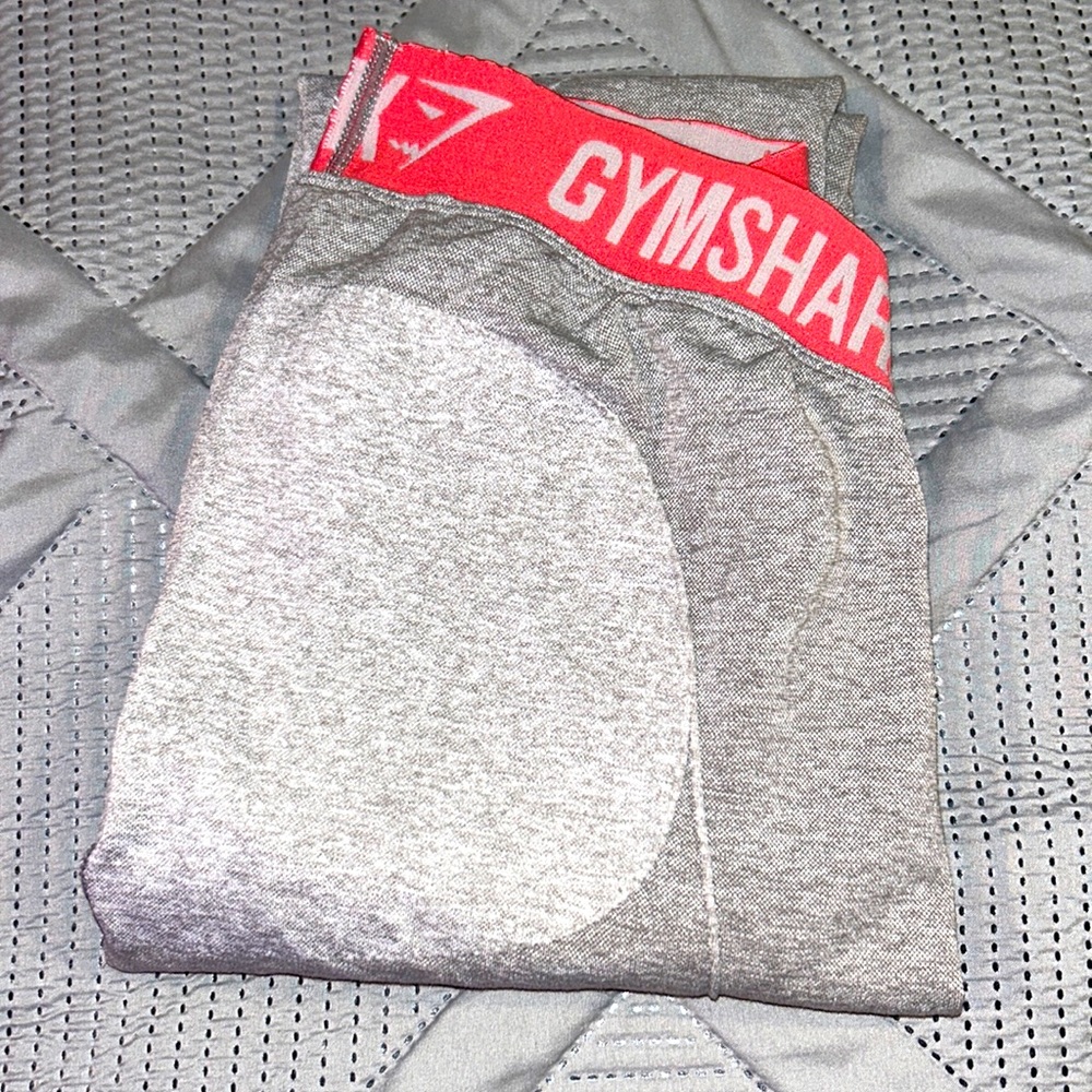 (SOLD)Gymshark Leggings (Pink)